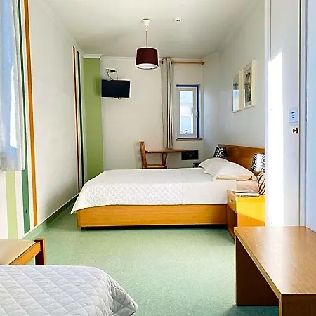 Weaa Hotel Nazaré
