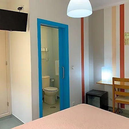 Hotel Weaa 2*